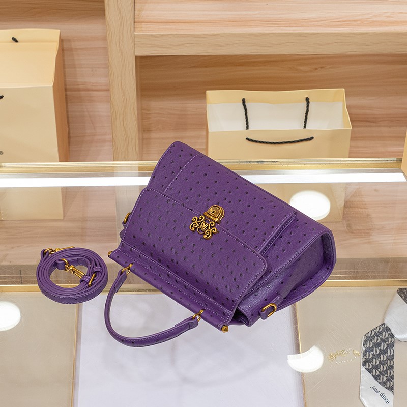 Women's handbag large capacity - огляд і ціна Women Bags Trend 2025
